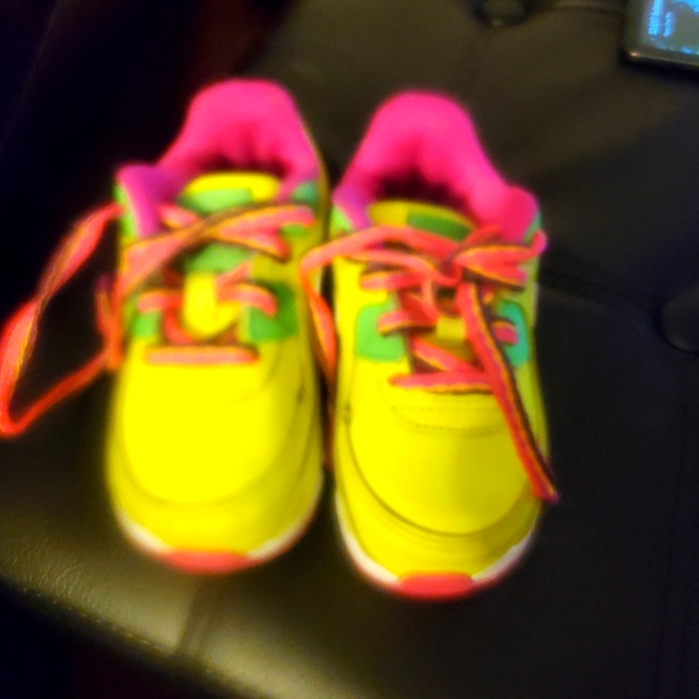 Neon Air Max
